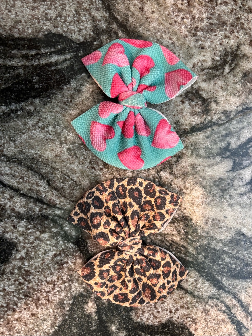 2 pack Clip In Bows